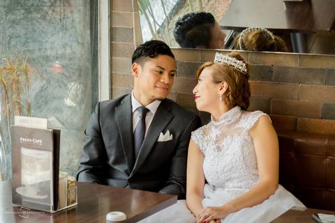 frans café, japoneses tomam café brasileiro na avenida paulista e se casam fotografa registra na avenida paulista'