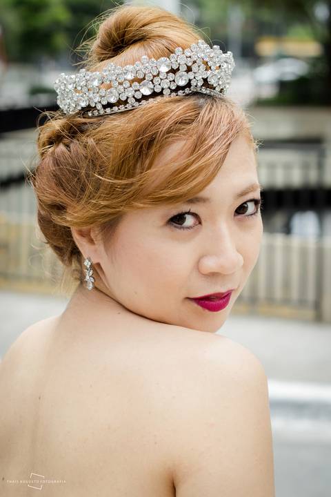 making of noiva, vestido de noiva rosa, vestido de noiva diferente, make noiva, ensaio street wedding, casamento realizado na cidade de São paulo.'