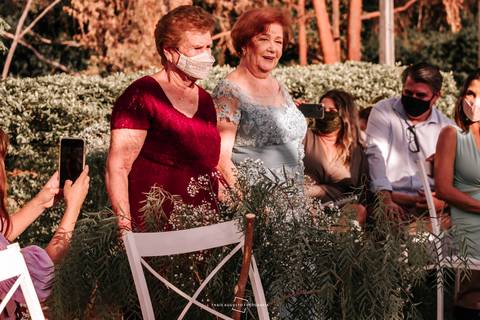 Entrada das avós na cerimônia'