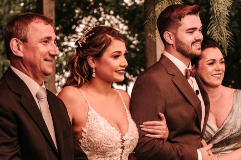 Retrato dos noivos com os pais'