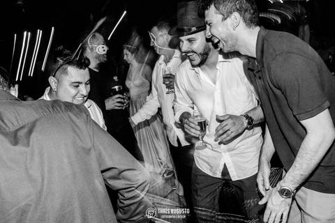 balada animada de casamento'