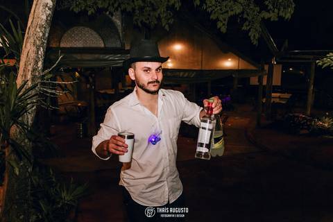 balada animada de casamento final noivo indo embora'