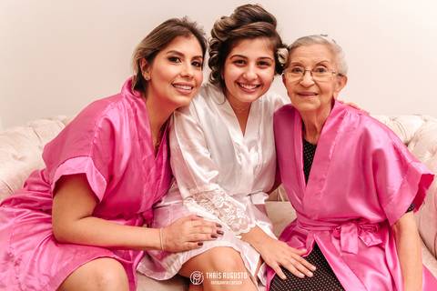 Retratos da noiva com mãe e avó'