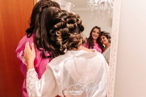 Retratos da noiva com madrinhas'