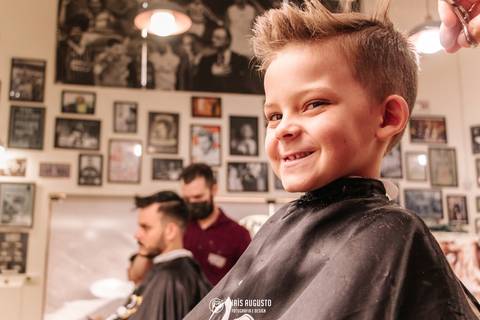 Barbearia Vito Andolini'
