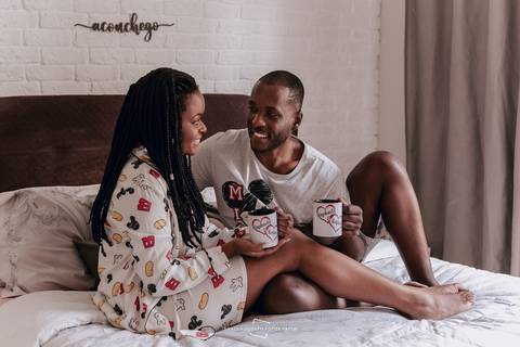 ensaio de casais em casa life style em araraquara Thais Augusto Fotografia @ape372terreo araraquara-sp @tagdecasamento @thaisaugustofotografia'