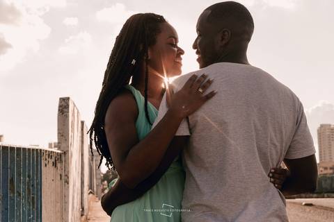 Thais Augusto Fotografia @ape372terreo araraquara-sp @tagdecasamento @thaisaugustofotografia por do sol em araraquara ponte'