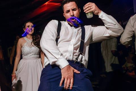 Noivo imitando o Michael Jackson'