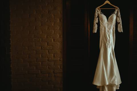 Casamento Rústico Boho Chic Petrópolis Pousada Recanto dos Pinheiros Vestido Noiva Inspiração Noivos Gravata Borboleta Noivo Padrinhos Madrinhas de Casamento Vestido de Madrinha Pousada para se Casar Petrópolis Rio de Janeiro Ensaio Casal Making of Noiva'