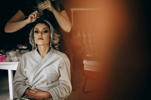 Casamento Rústico Boho Chic Petrópolis Pousada Recanto dos Pinheiros Vestido Noiva Inspiração Noivos Gravata Borboleta Noivo Padrinhos Madrinhas de Casamento Vestido de Madrinha Pousada para se Casar Petrópolis Rio de Janeiro Ensaio Casal Making of Noiva'