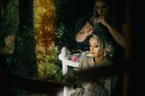 Casamento Rústico Boho Chic Petrópolis Pousada Recanto dos Pinheiros Vestido Noiva Inspiração Noivos Gravata Borboleta Noivo Padrinhos Madrinhas de Casamento Vestido de Madrinha Pousada para se Casar Petrópolis Rio de Janeiro Ensaio Casal Making of Noiva'