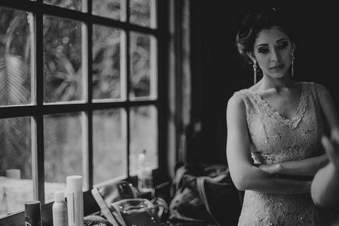 Casamento Rústico Boho Chic Petrópolis Pousada Recanto dos Pinheiros Vestido Noiva Inspiração Noivos Gravata Borboleta Noivo Padrinhos Madrinhas de Casamento Vestido de Madrinha Pousada para se Casar Petrópolis Rio de Janeiro Ensaio Casal Making of Noiva'