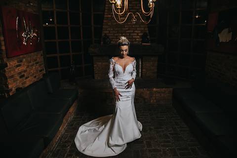 Casamento Rústico Boho Chic Petrópolis Pousada Recanto dos Pinheiros Vestido Noiva Inspiração Noivos Gravata Borboleta Noivo Padrinhos Madrinhas de Casamento Vestido de Madrinha Pousada para se Casar Petrópolis Rio de Janeiro Ensaio Casal Making of Noiva'