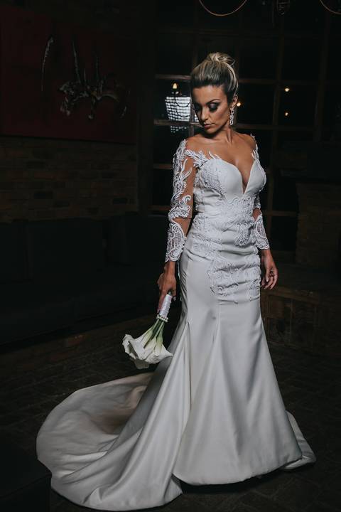 Casamento Rústico Boho Chic Petrópolis Pousada Recanto dos Pinheiros Vestido Noiva Inspiração Noivos Gravata Borboleta Noivo Padrinhos Madrinhas de Casamento Vestido de Madrinha Pousada para se Casar Petrópolis Rio de Janeiro Ensaio Casal Making of Noiva'