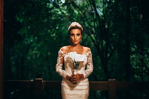 Casamento Rústico Boho Chic Petrópolis Pousada Recanto dos Pinheiros Vestido Noiva Inspiração Noivos Gravata Borboleta Noivo Padrinhos Madrinhas de Casamento Vestido de Madrinha Pousada para se Casar Petrópolis Rio de Janeiro Ensaio Casal Making of Noiva'