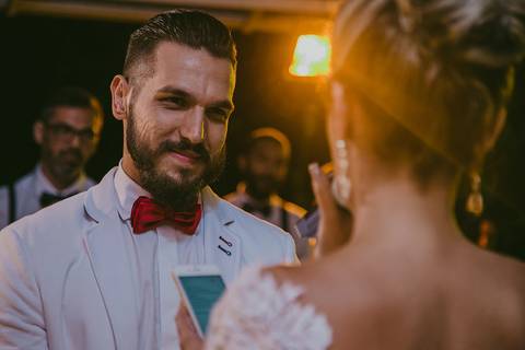 Casamento Rústico Boho Chic Petrópolis Pousada Recanto dos Pinheiros Vestido Noiva Inspiração Noivos Gravata Borboleta Noivo Padrinhos Madrinhas de Casamento Vestido de Madrinha Pousada para se Casar Petrópolis Rio de Janeiro Ensaio Casal Making of Noiva'