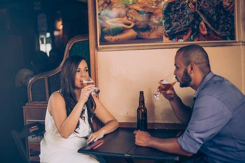 Ensaio Casal Ensaio Pre Casamento Ensaio Lapa Escadaria Selaron Aterro do Flamengo Arcos da Lapa RJ Ensaio Rio de Janeiro Casal Carioca Ensaio Barzinho'