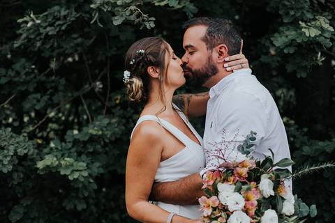 Casamento Mini Wedding Garden Bistrô Cafubá Niterói Making of Noiva Casamento Civil First Look'