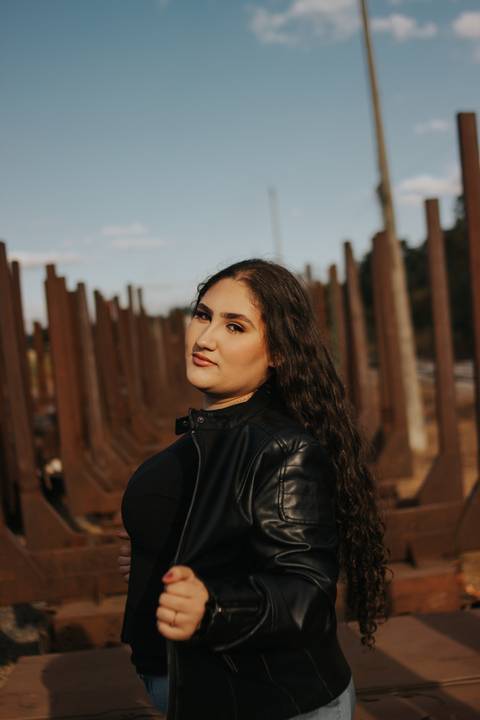 Ensaio Externo de Debutante 15 Anos na Praca da Estacao em Matozinhos MG e no Sítio Recanto do Johnys em Capim Branco MG'