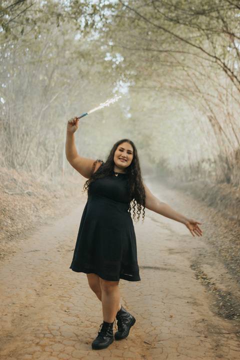 Ensaio Externo de Debutante 15 Anos na Praca da Estacao em Matozinhos MG e no Sítio Recanto do Johnys em Capim Branco MG'