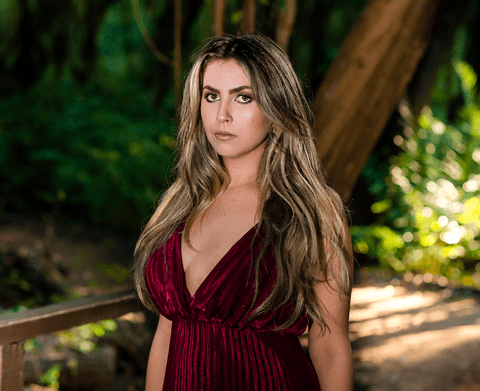 Modelo: @amandacraveiro
Make: @larissagadelha.estilo
Look: @stephanieabdoncouture
Local: Parque do Cocó '