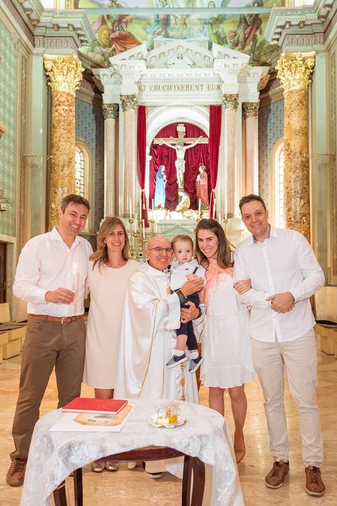 Batizado do Matheus na Igreja do Calvário - Paróquia São Paulo da Cruz - Tarik Dhiego Fotografia'