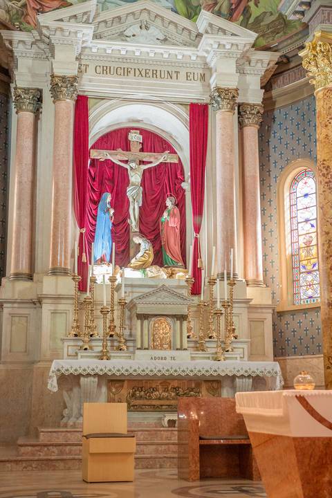 Igreja do Calvário - Paróquia São Paulo da Cruz'