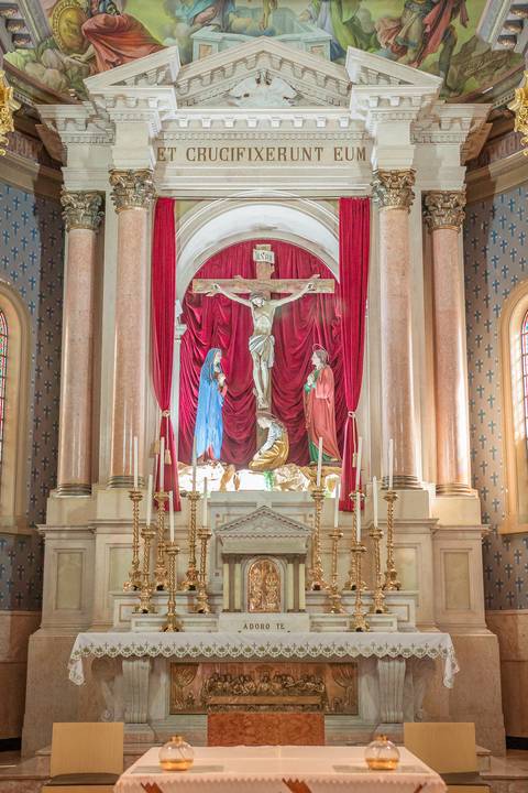 Igreja do Calvário - Paróquia São Paulo da Cruz'