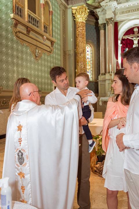 Batizado do Matheus na Igreja do Calvário - Paróquia São Paulo da Cruz - Tarik Dhiego Fotografia'
