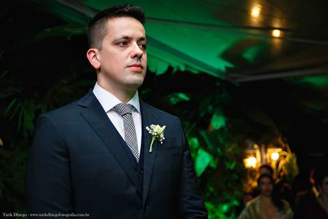 Retrato do Noivo durante a cerimônia no espaço VIP eventos em Jaguariúna interior de São Paulo - Tarik Dhiego Fotografia'
