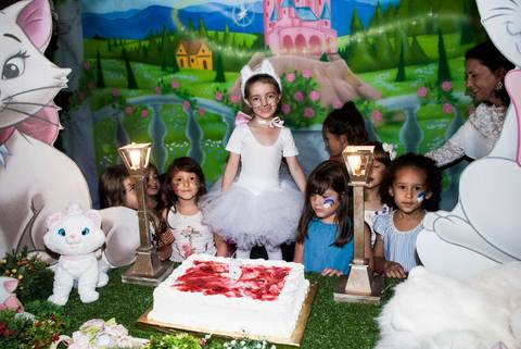 vai começar o parabéns para você'