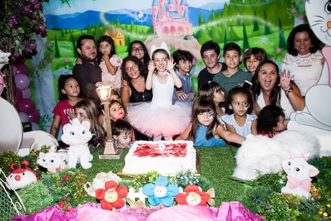 foto com todos os amigos conviddos'