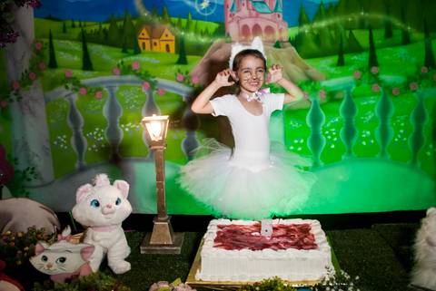 pose de gatinha marry para a foto'