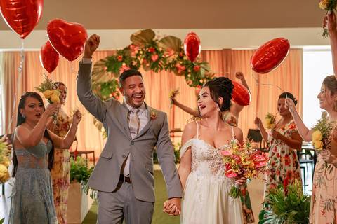 saídas de casamento '