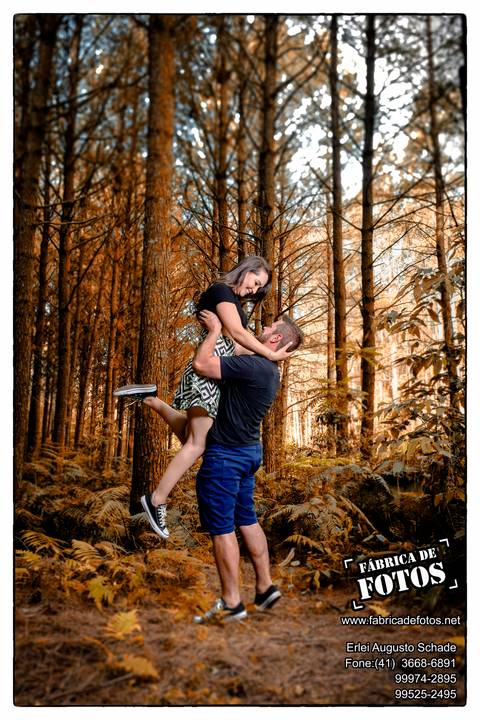Ensaio Pré Wedding em campos de trigo na cidade de Campo Largo - PR'