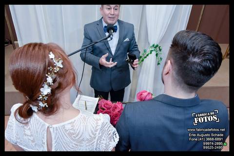 Ter uma pessoa especial para celebrar o Dia mais especial da sua vida.
'