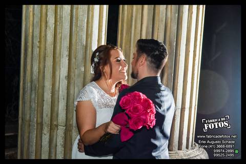 Ensaio do casal no Dia do Casamento. Local: Vinhos Durigan - Santa Felicidade - Curitiba -PR'