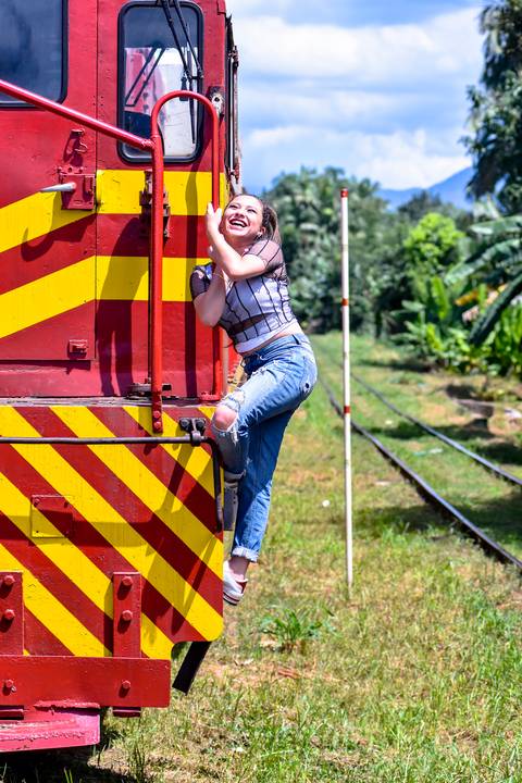 Ensaio de Aniversário de 15 Anos / Estação de trem de Morretes  - PR'