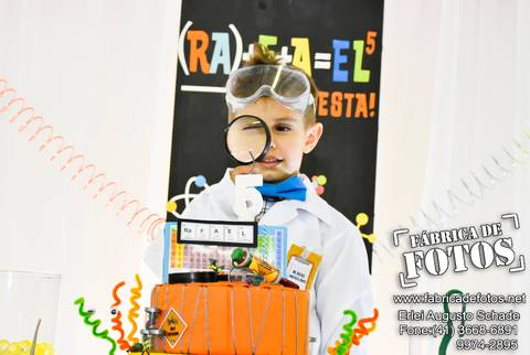 Fotografias de Aniversário Infantil / Tema: O Cientista'