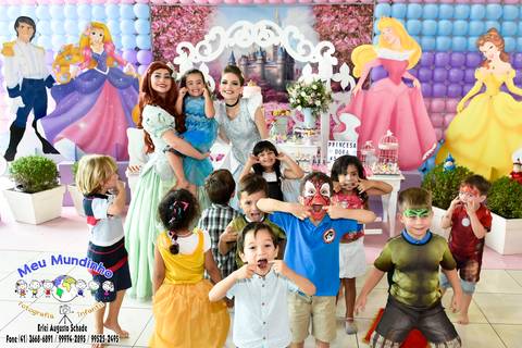 Fotografias de Aniversário Infantil / Tema: Princesas Disney'