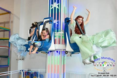 Fotografias de Aniversário Infantil / Tema: Princesas Disney'