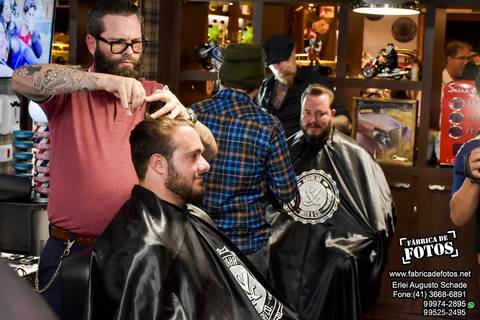 Ambientes de Barbearia / Navalha & Beer'