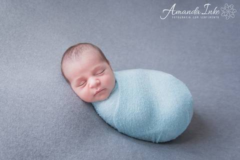 Ensaio newborn sem precisar sair de casa'