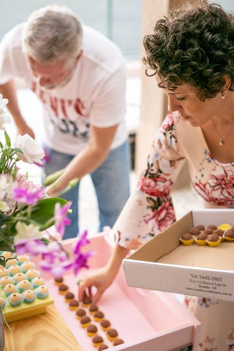 decoração festa infantil tema primavera flores de papel colorida Brasília papel e tesoura personalizada'