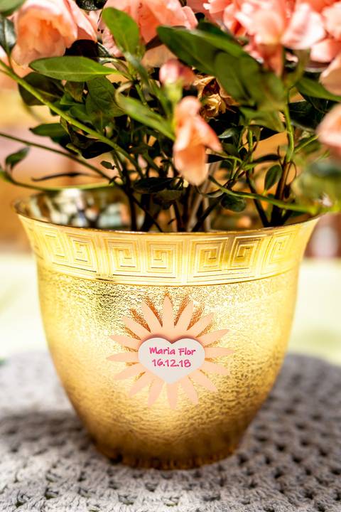 decoração festa infantil tema primavera flores de papel colorida Brasília papel e tesoura personalizada'