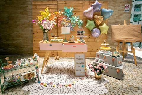 decoração festa infantil tema primavera flores de papel colorida Brasília papel e tesoura personalizada'