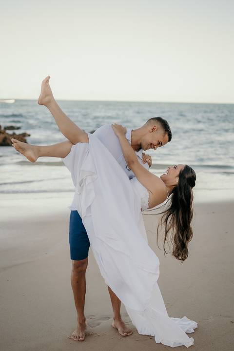 Ensaio Arthur e Ellen, pré casamento, pré wedding, praia de coqueirinho, fotos espontânea de casal, namorados, João Pessoa, litoral sul da paraíba,'
