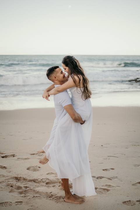 Ensaio Arthur e Ellen, pré casamento, pré wedding, praia de coqueirinho, fotos espontânea de casal, namorados, João Pessoa, litoral sul da paraíba,'