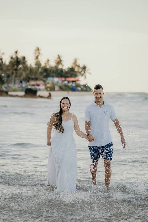 Ensaio Arthur e Ellen, pré casamento, pré wedding, praia de coqueirinho, fotos espontânea de casal, namorados, João Pessoa, litoral sul da paraíba, praia de coqueirinho,'