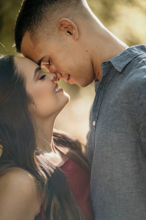 Ensaio Arthur e Ellen, pré casamento, pré wedding, praia de coqueirinho, fotos espontânea de casal, namorados, João Pessoa, litoral sul da paraíba,'